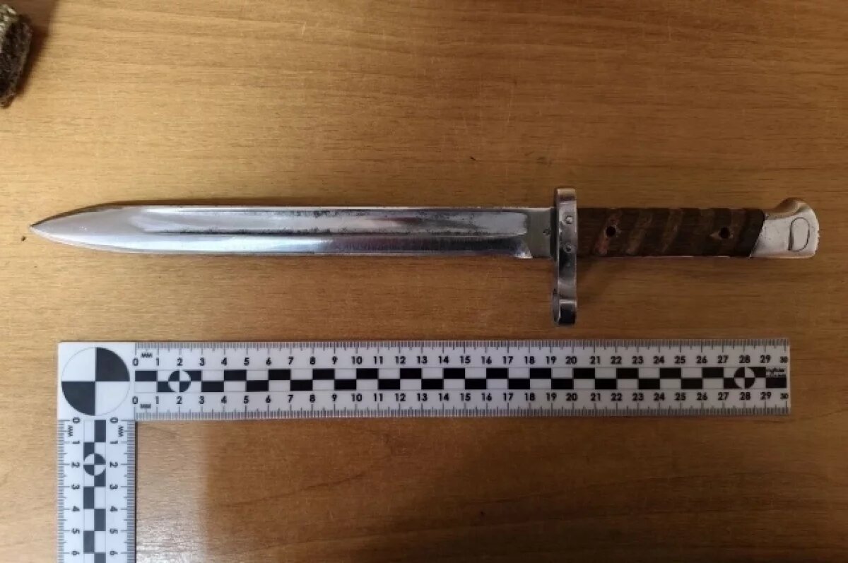    В Тверской области мужчину арестовали за продажу штыка XIX века