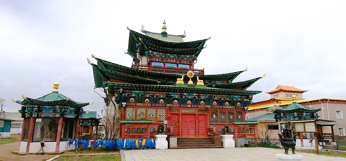 Дворец Хамбо-ламы Итигэлова в Иволгинском дацане (Фото: Nixe (Bearna Team))