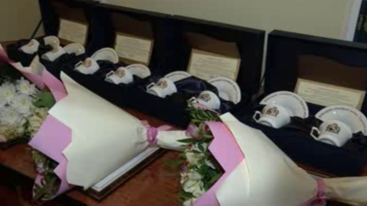    Четыре семьи курян отметили золотую свадьбу