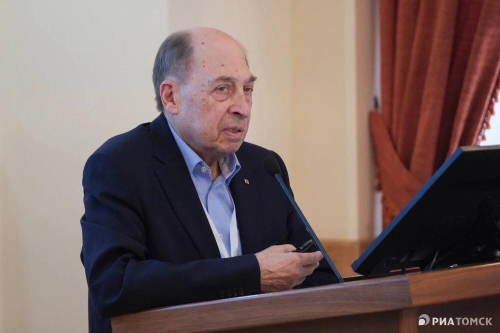    Директор НИИ микроэлектронных систем ТУСУРа Леонид Бабак, © РИА Томск. Никита Гольцов