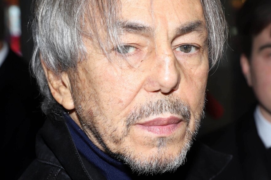     Причиной суицида Умара Джабраилова назвали неудачную пластическую операцию, вызвавшую некроз тканей