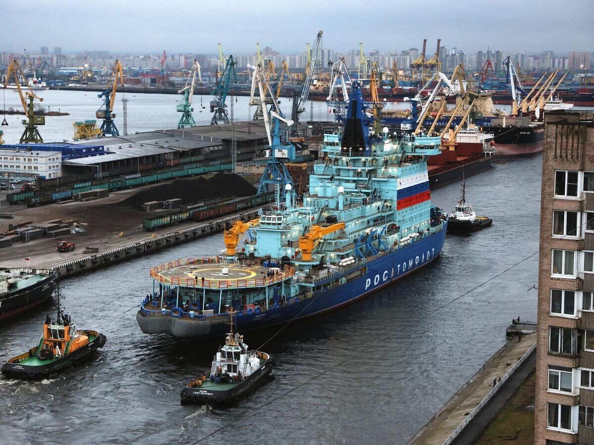    Атомный ледокол "Якутия"© РИА Новости . Артем Пряхин