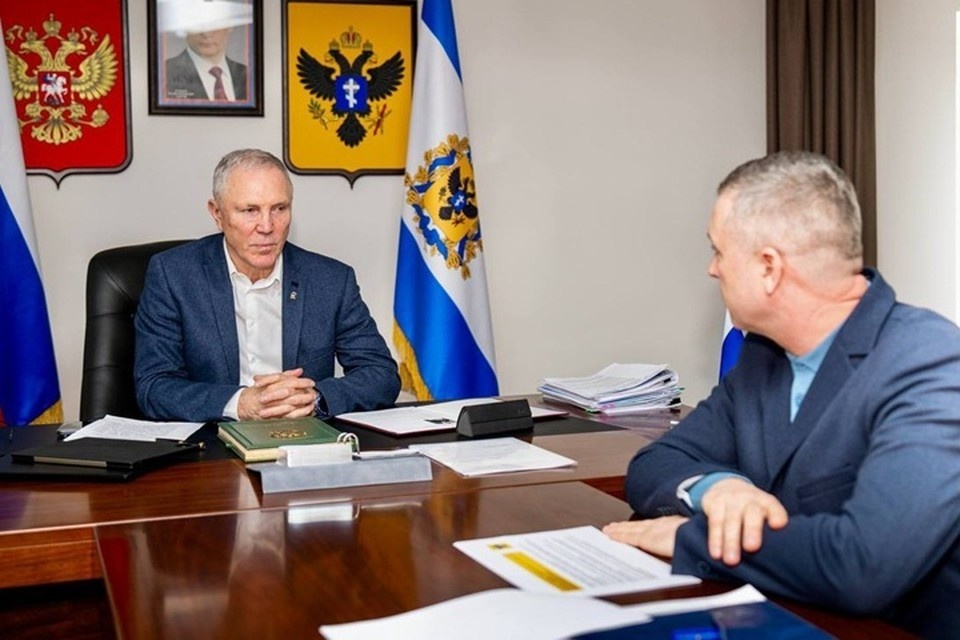    Губернатор Херсонской области Владимир Сальдо провел рабочую встречу с первым в регионе Уполномоченным по защите прав предпринимателей Андреем Юркевичем. Фото: ТГ-канал губернатора Херсонской области Владимира Сальдо