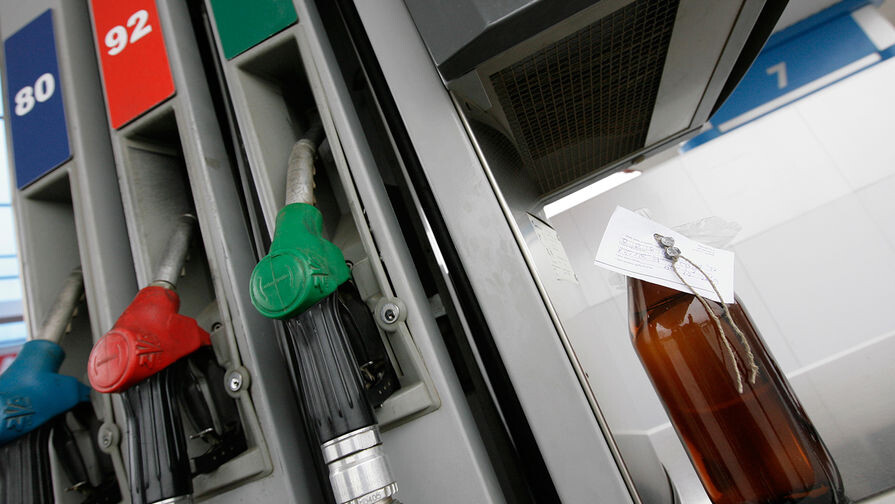 АЗС в Казани, 2009 год / Максим Богодвид/РИА Новости   📷