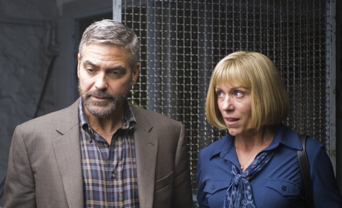 Кадр из фильма «После прочтения сжечь»