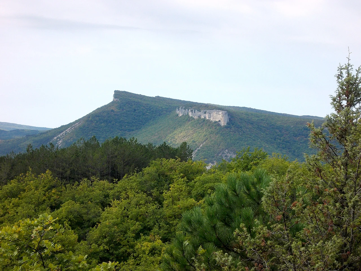 Гора Бурун-Кая в Крыму