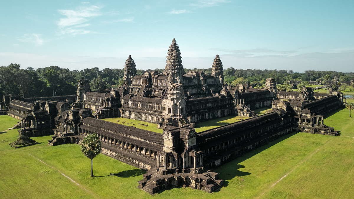 Ангкор-Ват - крупнейший религиозный комплекс в мире, Камбоджа. Источник: Shutterstock