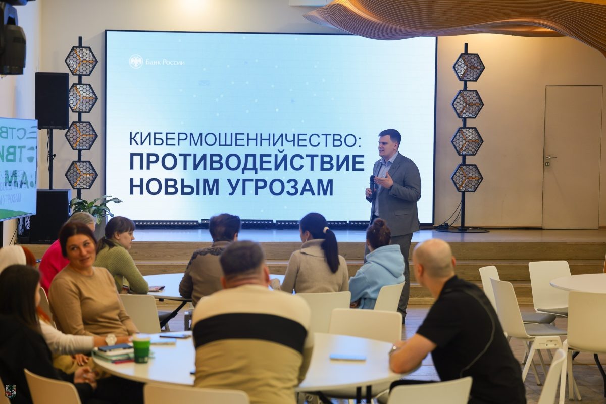    Образовательные лекции и семинары для социальных участковых проводятся регулярно