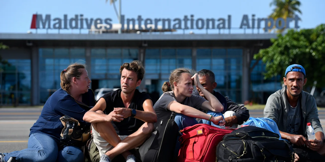 Полный беспредел: Россиян не пустили на борт из-за гражданства на Мальдивах