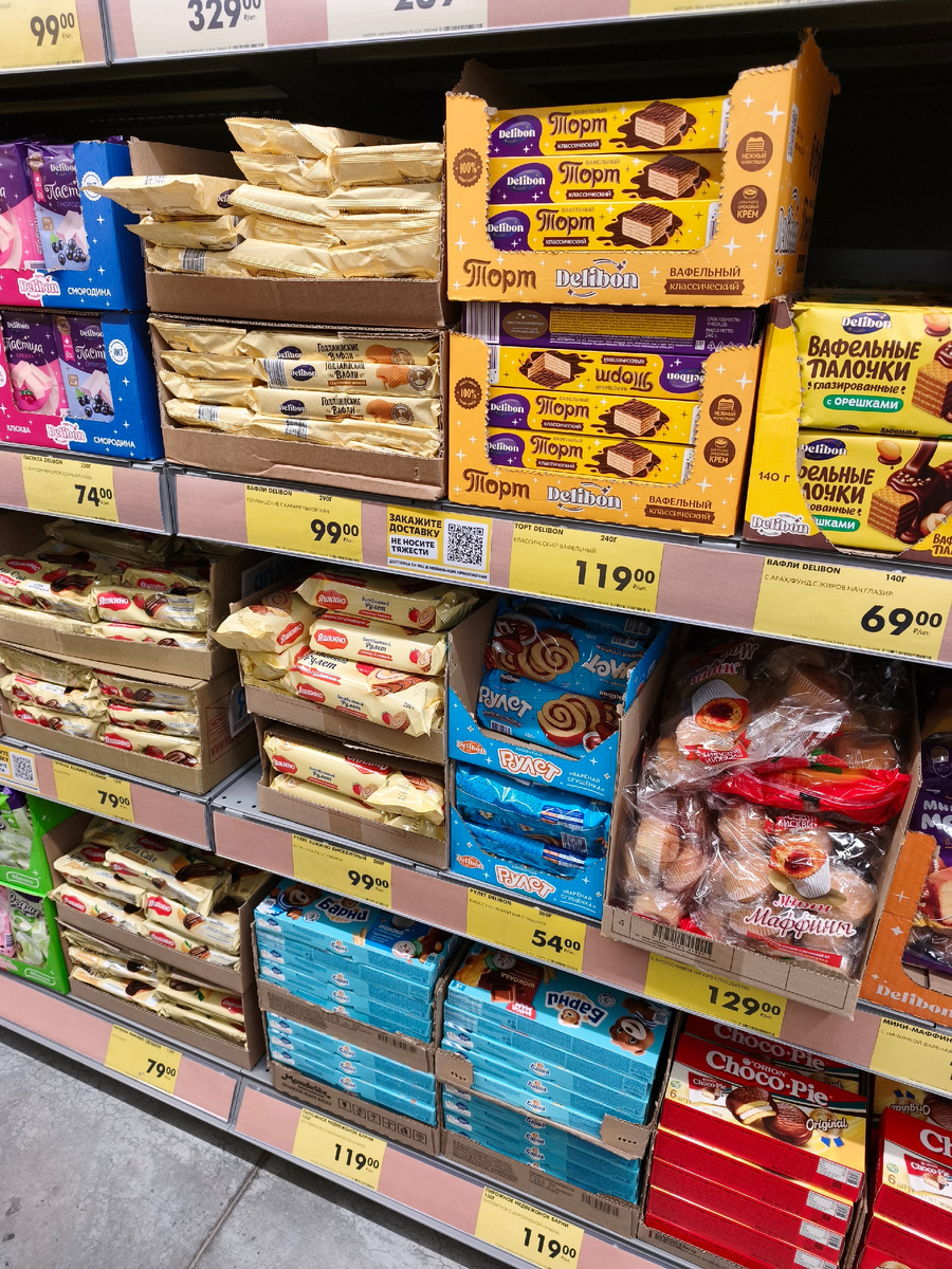 Всяческие сладости всегда в большом ассортименте 