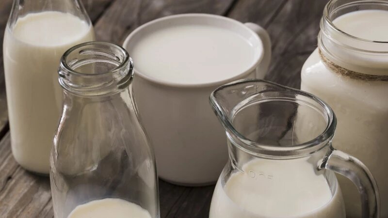     Молоко. Фото: ru.freepik.com, автор freepik.