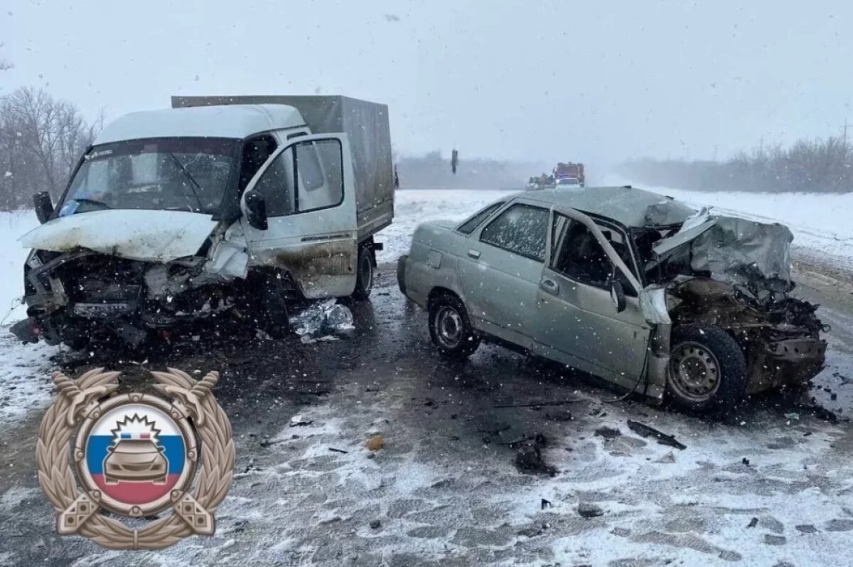    Один человек погиб и трое пострадали под Саратовом в ДТП