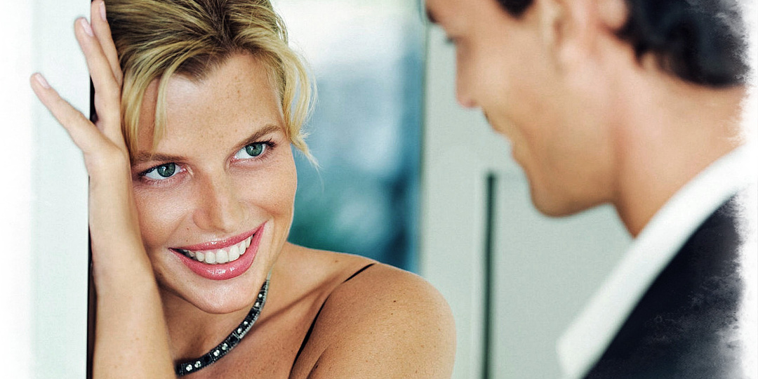 Влюбившись в молодого ухажёра, Людмила не ожидала с его стороны предательства, хотя её предупреждали… (⅓)