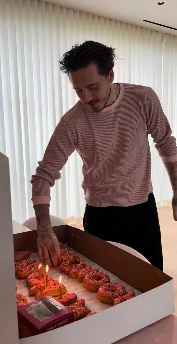 ФОТО: Instagram Николы Пельтц (запрещенная в России соцсеть; принадлежит компании Meta, признанной экстремистской организацией и запрещенной в РФ)📷
