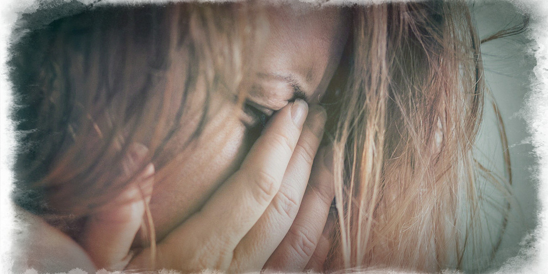 Влюбившись в молодого ухажёра, Людмила не ожидала с его стороны предательства, хотя её предупреждали… (⅔)