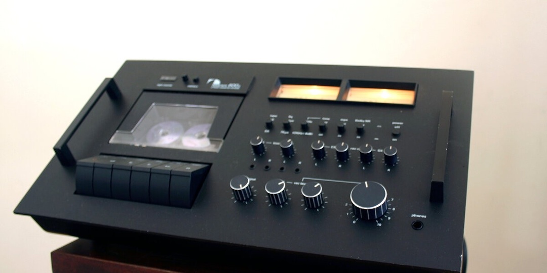 NAKAMICHI 600 - кассетная консоль из 1975-ого