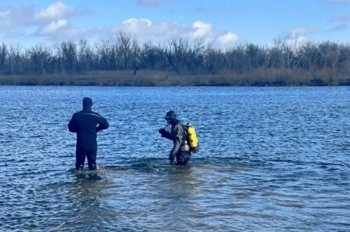    В Астрахани водолазы нашли тело рыбака, пропавшего 4 марта