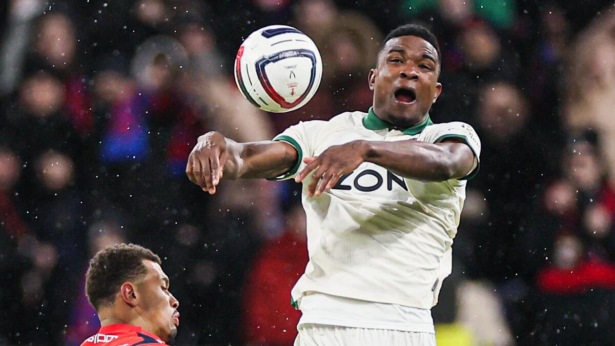   Сергей Савостьянов / ТАСС- Джон Кордоба («Краснодар») во время матча