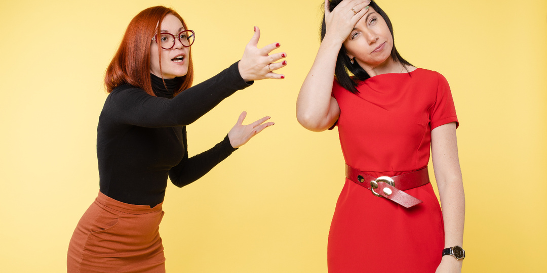 — Твоих можно, а моих нет, — хлестко парировала золовка. Будет смотреть всех, а ты угомонись