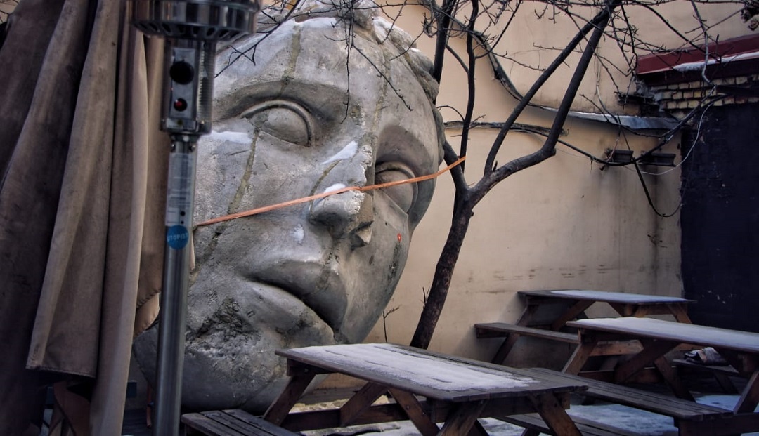 Античная головва