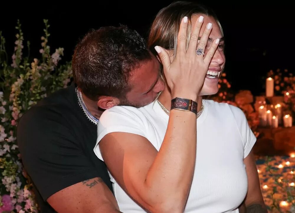    В чем особенность кольца Арины Соболенко и сколько оно стоит