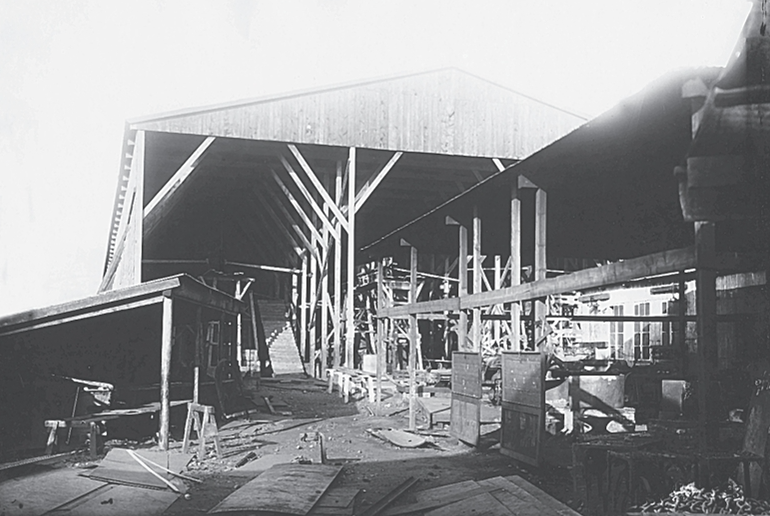 Временный эллинг для сборки миноносцев в Порт-Артуре