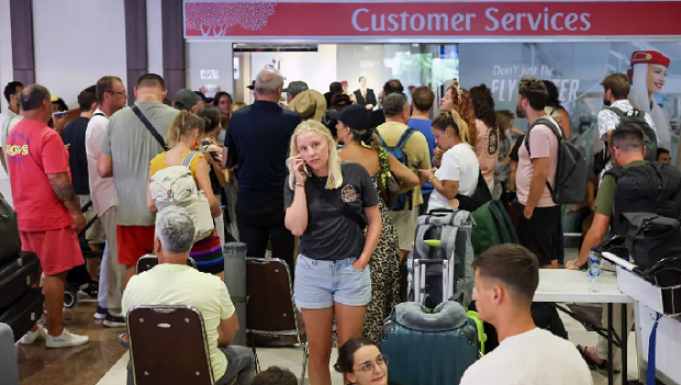 Российские туристы застрявшие в аэропорту Дубаи