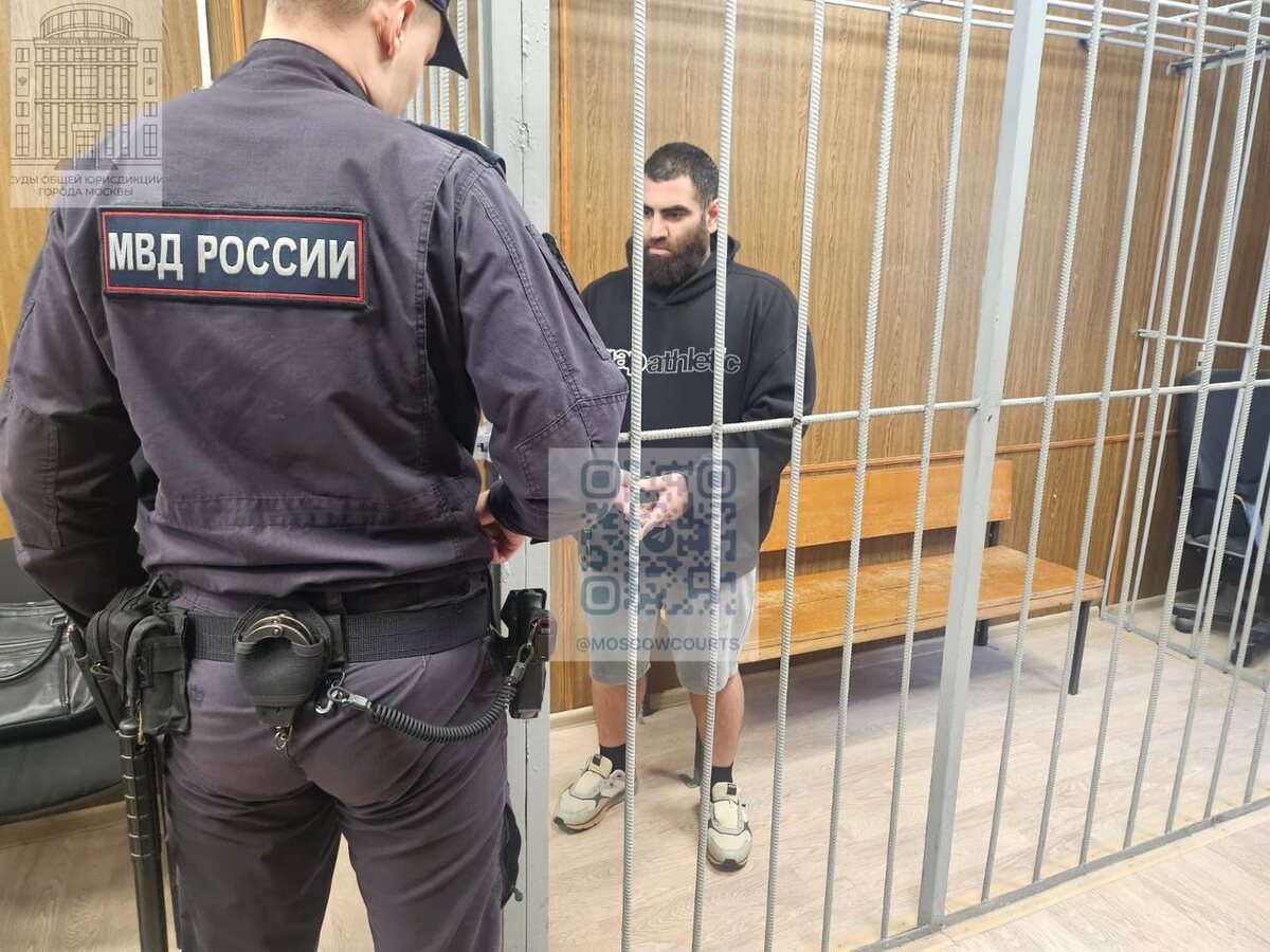    Блогера Маркаряна доставили в Таганский суд Москвы