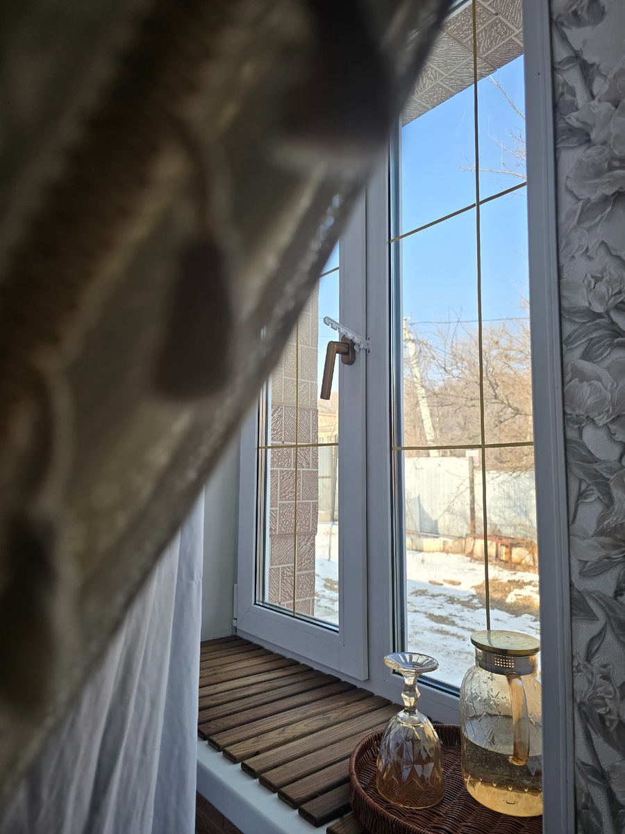 Как хочется уже зелени за окном - а не это все