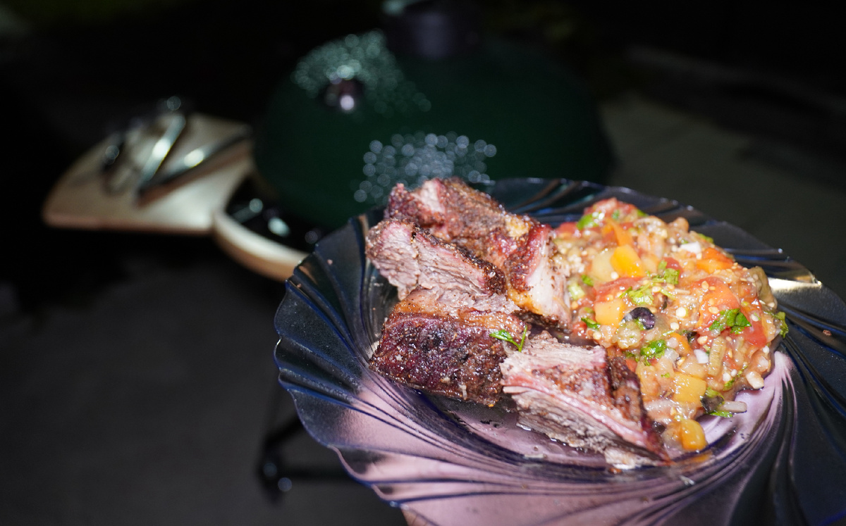 Говяжьи рёбра в гриле