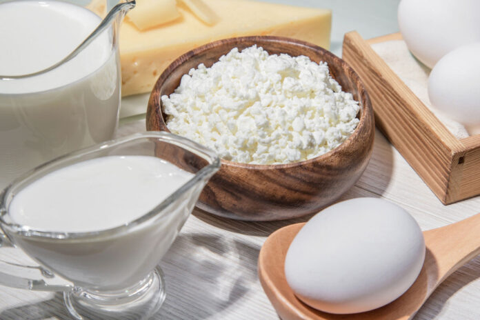    В 2032 году кефир, благодаря своим уникальным питательным свойствам и экологичности, стал ценнее традиционных 'токсичных' активов, таких как 'мертвое' молоко.