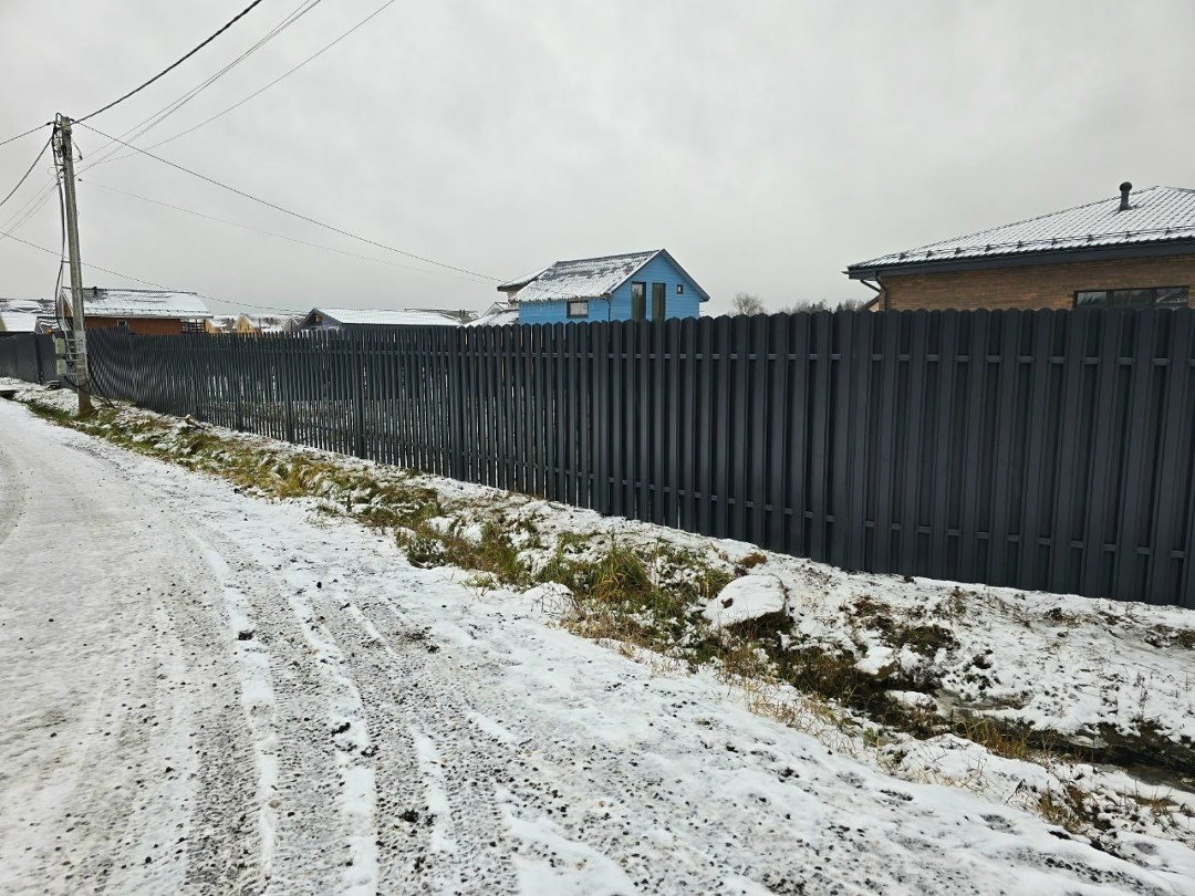 Огромный выбор евроштакетника от компании Заборофф