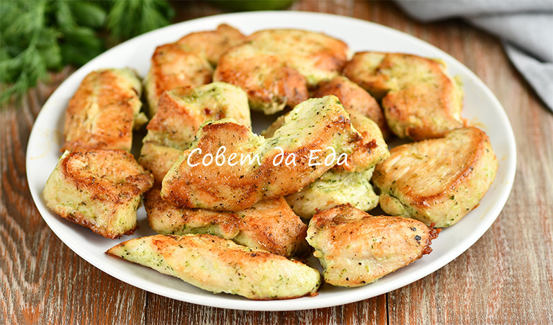 Очень сочная куриная грудка на сковороде (все дело в масле)