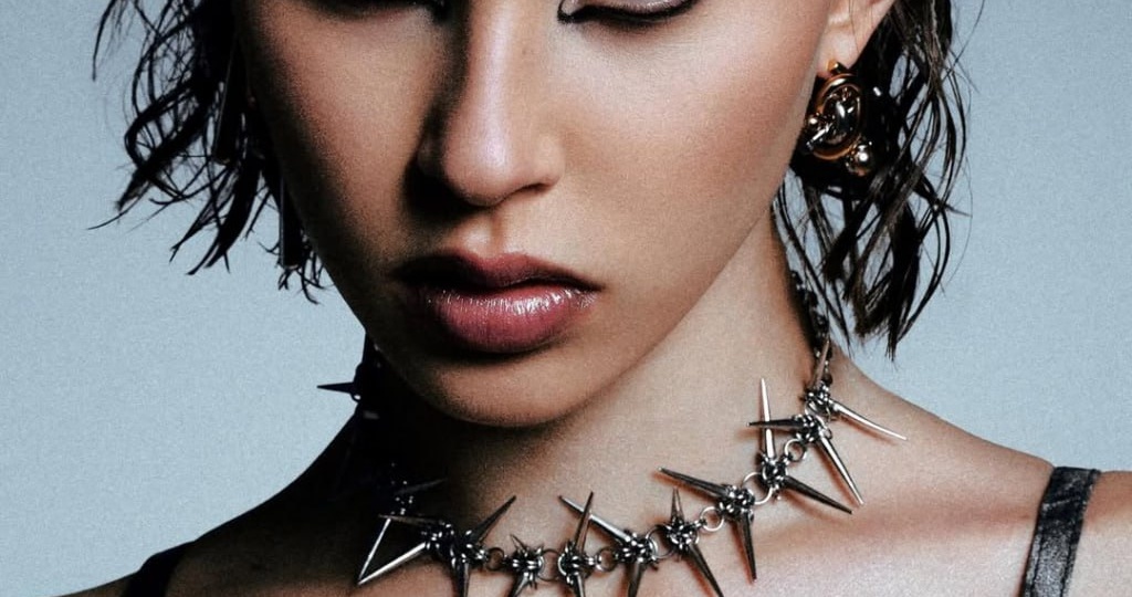 Звезда «Слова пацана» и дочь Юлии Пересильд продолжает экспериментировать со стилем