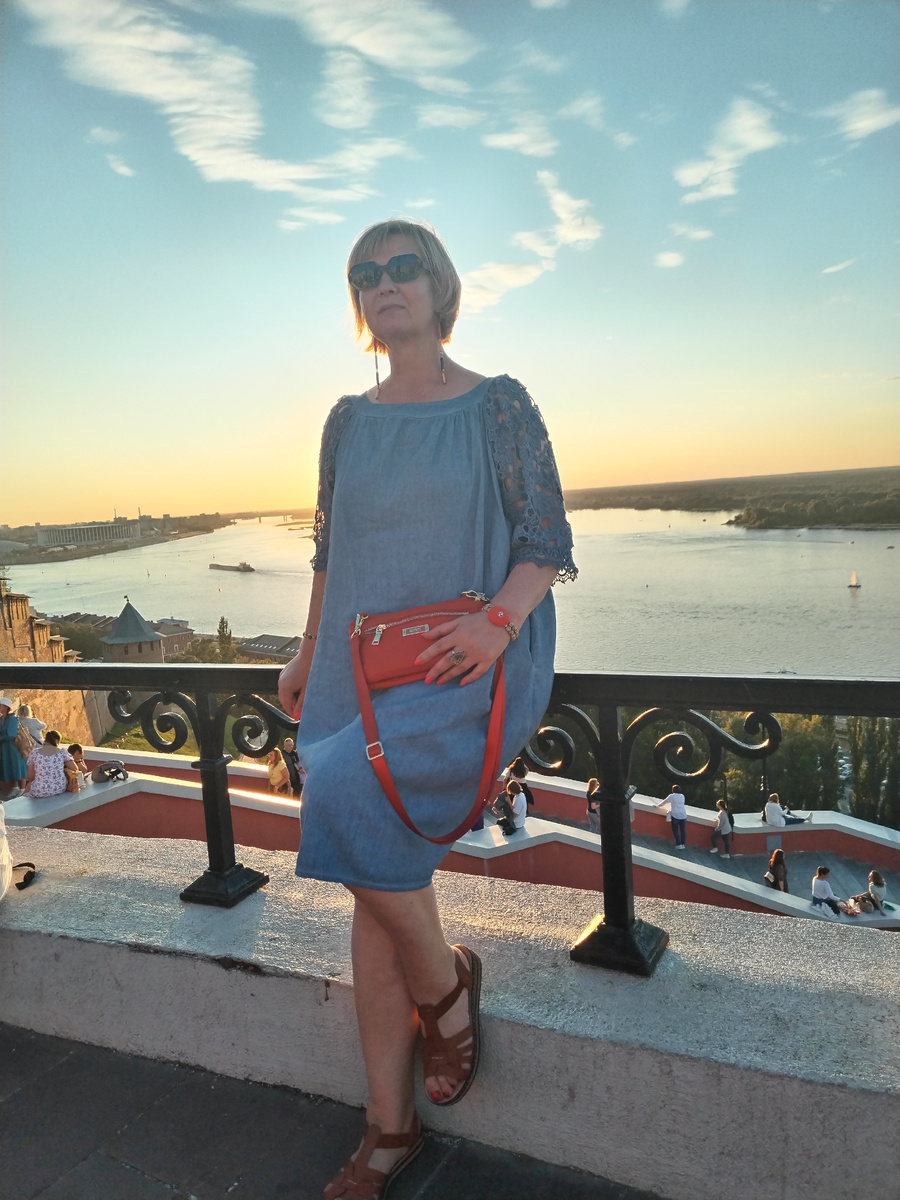 Вид на Волгу с Чкаловской лестницы