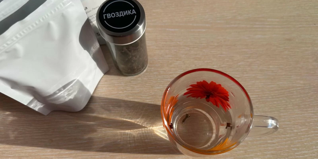 Я начала пить воду с гвоздикой каждый день — и заметила неожиданные изменения