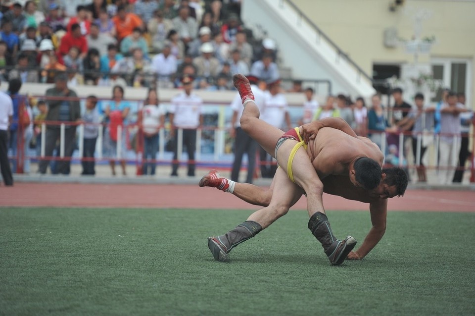    В программу Сурхарбана 2026 обязательно войдет бурятская борьба Владимир ВЕЛЕНГУРИН