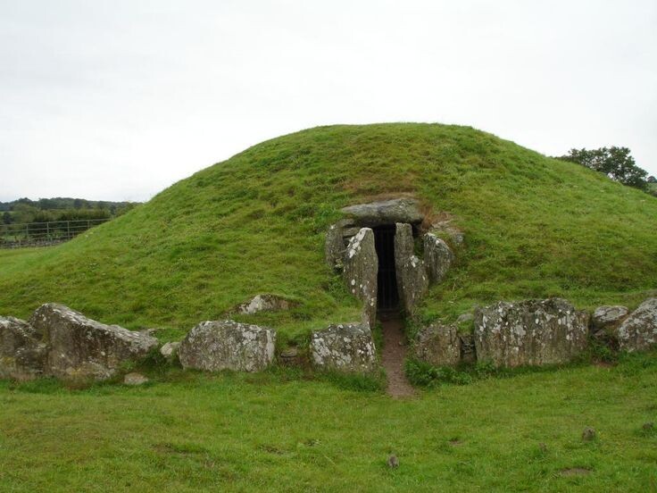 Место погребения викингов - курган