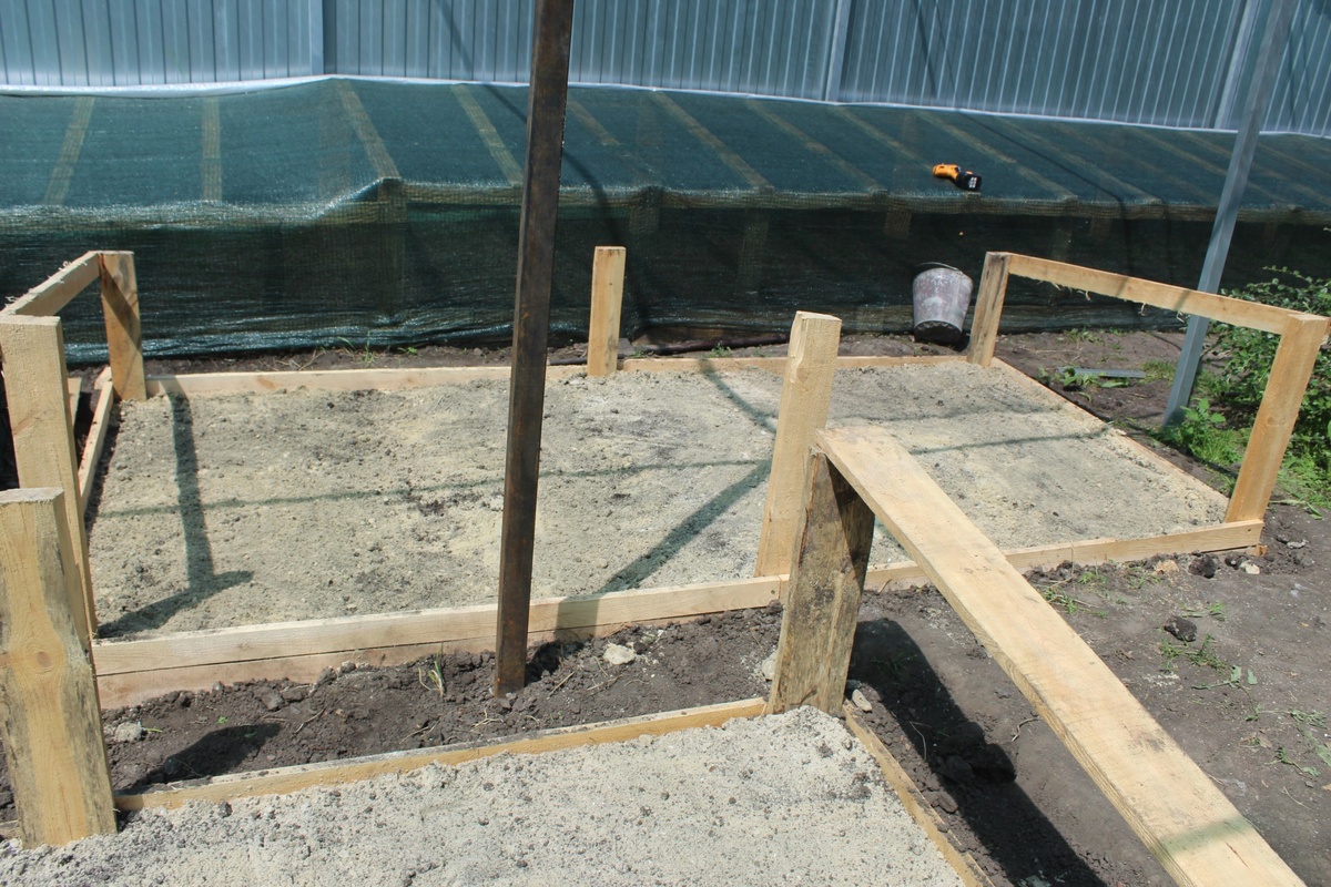 Постройка грядок для выращивания хвойных растений