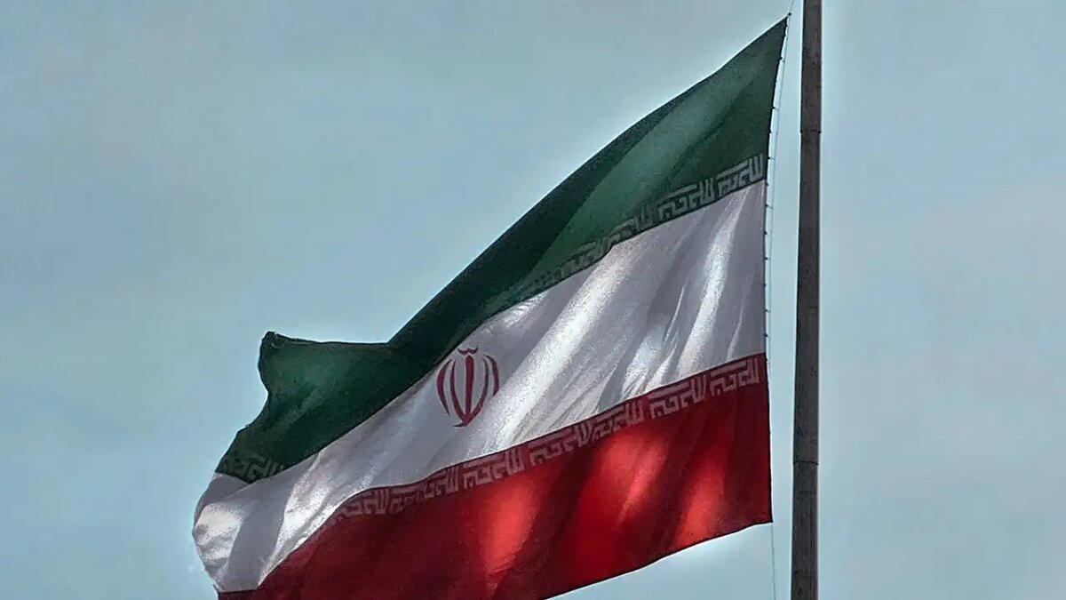    Государственный флаг Ирана. © unsplash.com / Mahdi Amiri