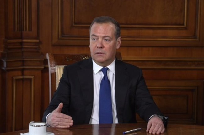 «У НАТО поехала крыша»: Медведев об убийстве Хаменеи