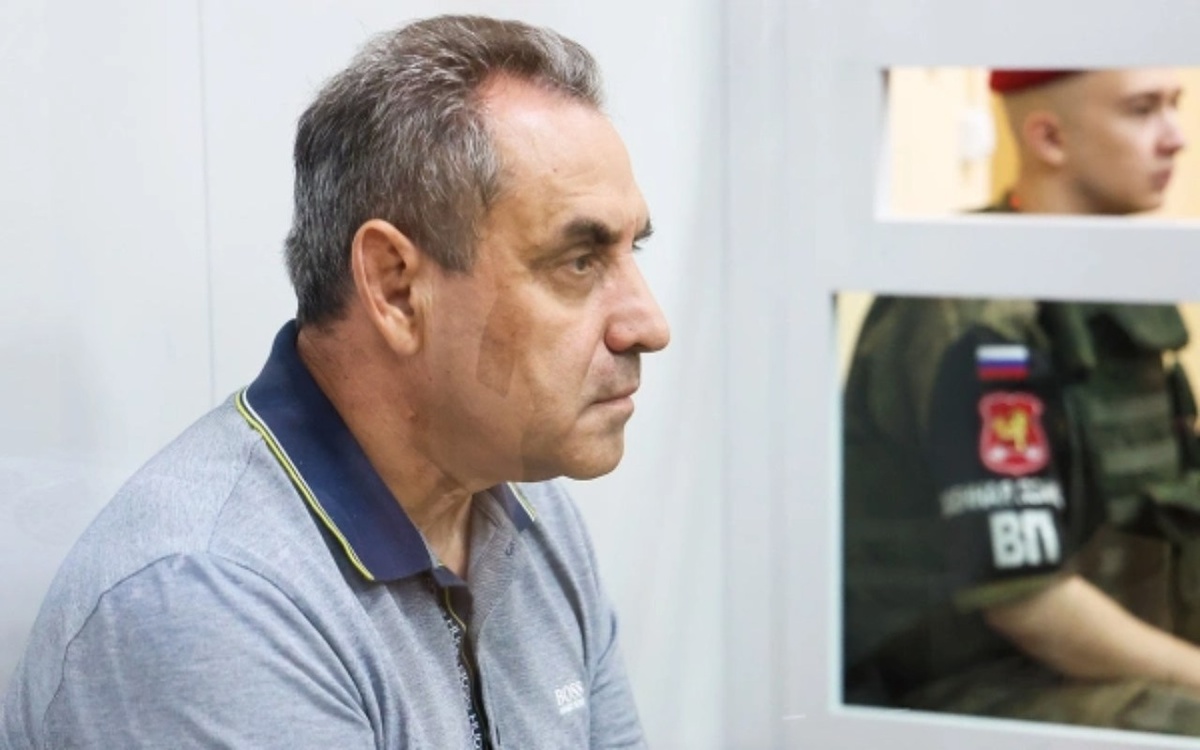    Воронежский суд отправил генерала Муминджанова на 10 лет строгого режима за взятку фото: Сергей Фадеичев / ТАСС