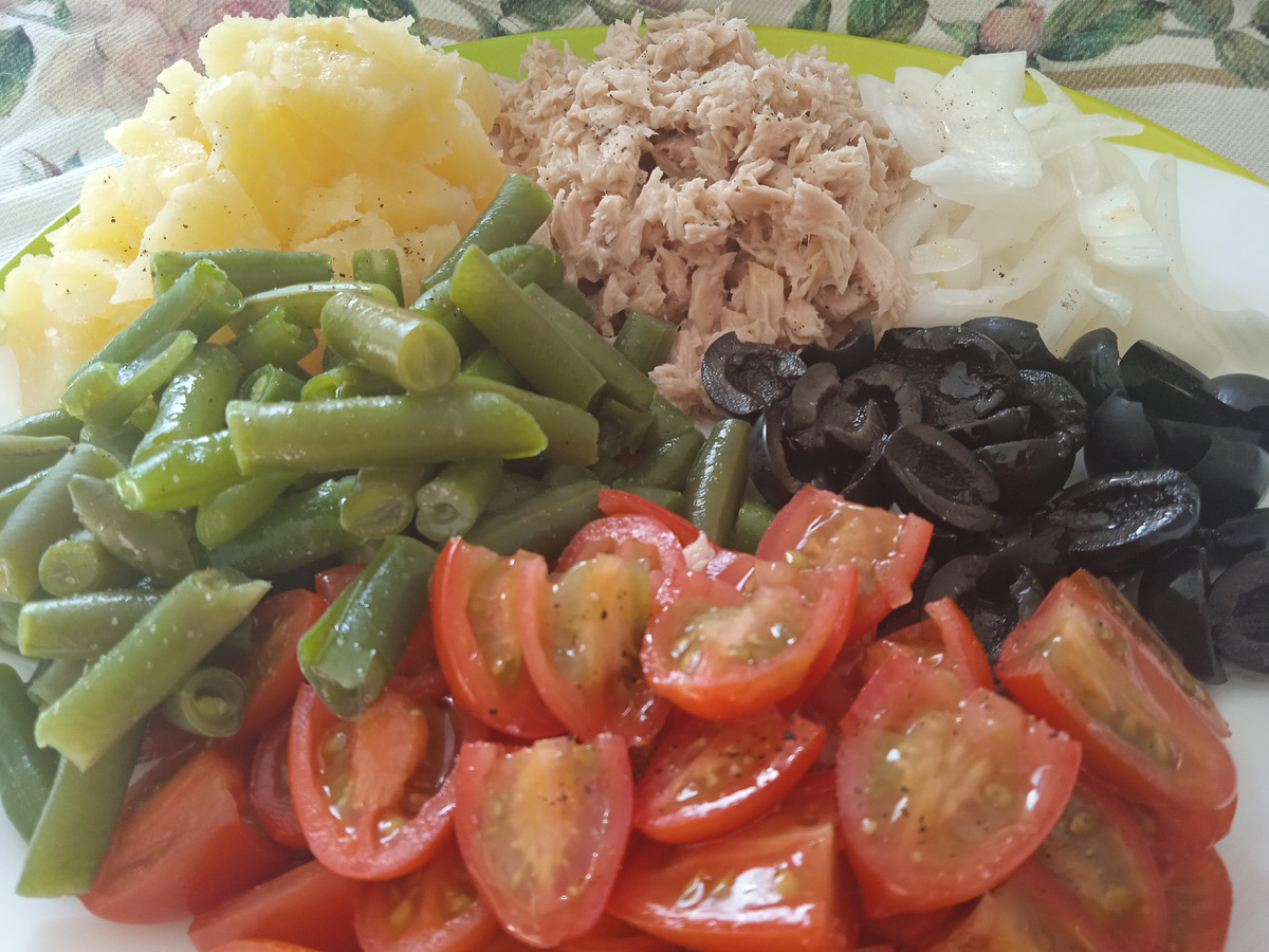 Готовый салат.