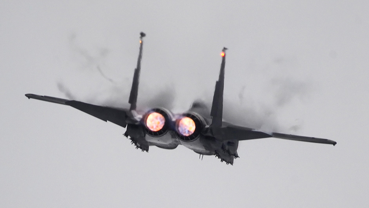    США F-15 (фото: EPA)