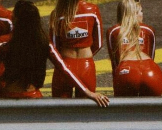 Как феминистки запретили Грид-герлз в Формуле 1