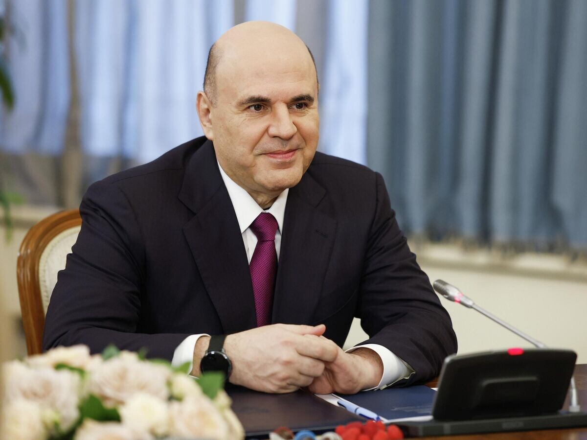    Председатель правительства РФ Михаил Мишустин поздравляет женщин с наступающим 8 Марта | © РИА Новости / Дмитрий Астахов