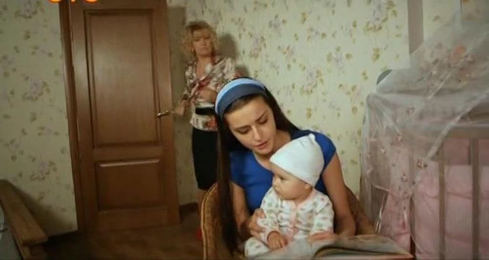 Сонечка с мамой и бабушкаой в 19-м сезоне.