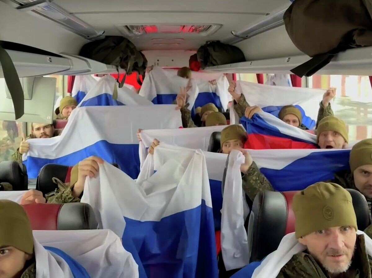    Кадры с российскими военными, которых вернули из украинского плена | © Министерство обороны РФ