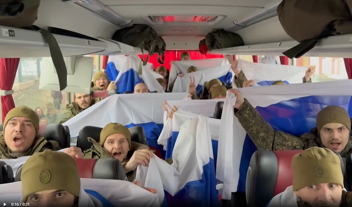    Боец-контрактник из Излучинска вернулся на Родину с подконтрольной ВСУ территории