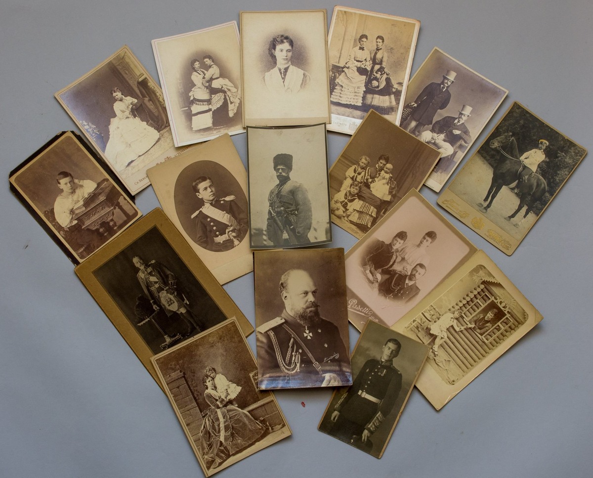 Фотографии представителей династии Романовых. Фото: ГМЗ «Царское Село»